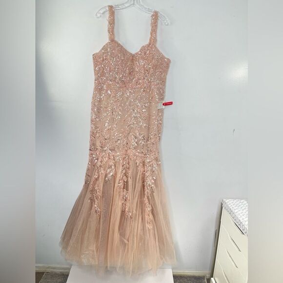 Mac Duggal 20559 Corset Bodice Floral Lace Embellished Gown, Pink, Plus Size 14 - Picture 2 of 15